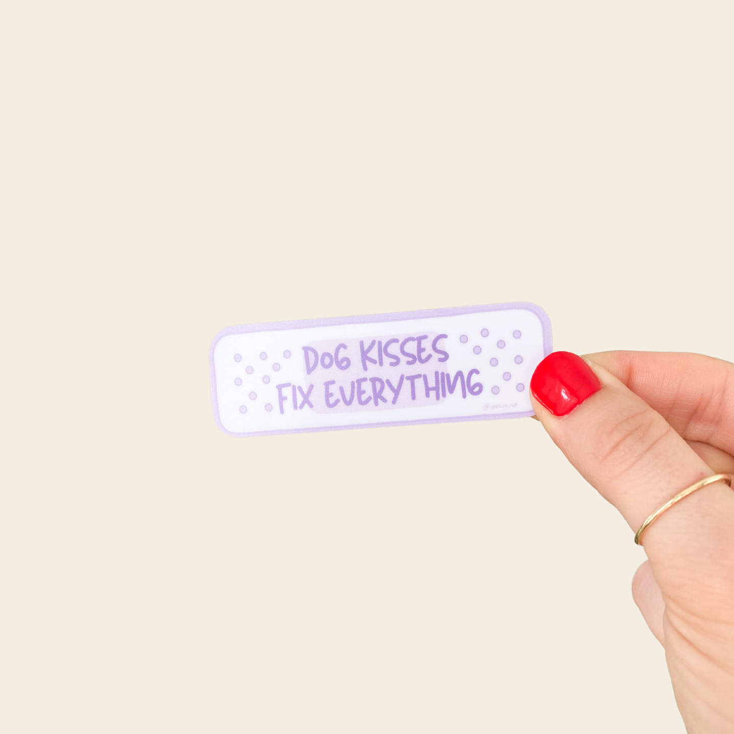 𝐷𝑜𝑔 𝐾𝑖𝑠𝑠𝑒𝑠 𝑆𝑡𝑖𝑐𝑘𝑒𝑟