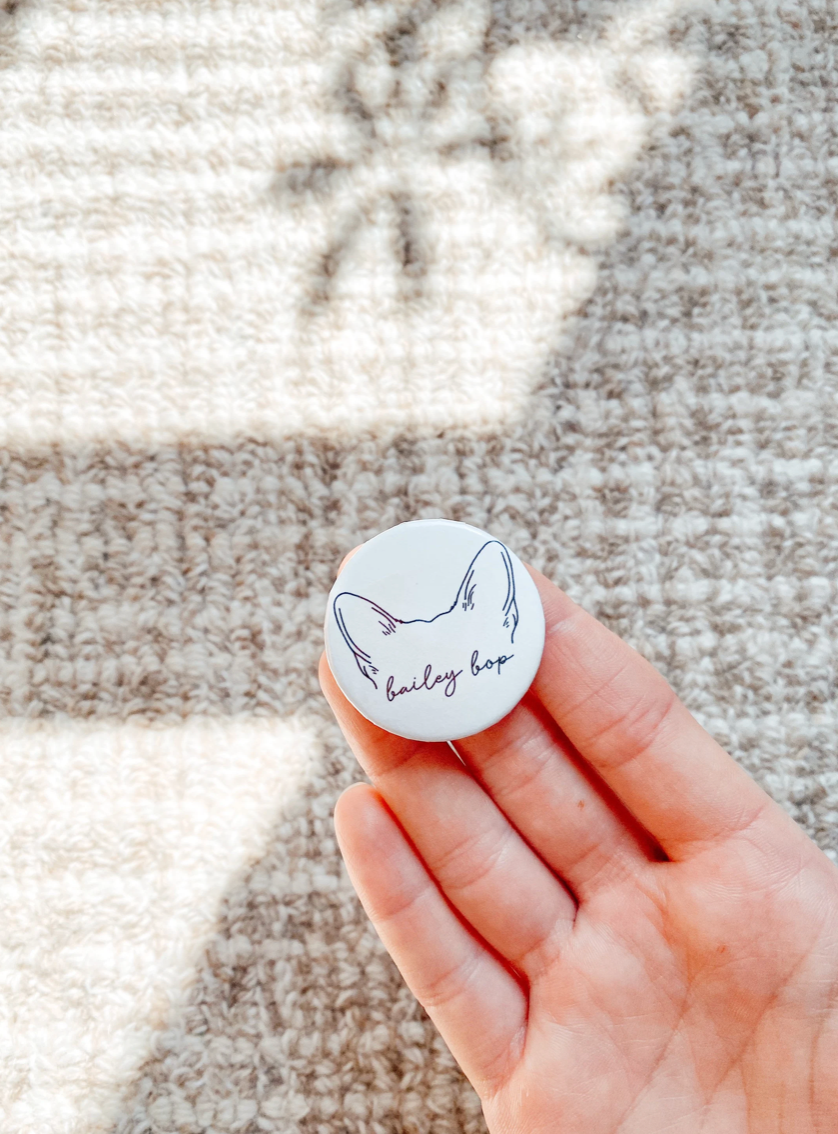 𝐶𝑢𝑠𝑡𝑜𝑚 𝐷𝑜𝑔 𝐸𝑎𝑟 𝑃𝑖𝑛