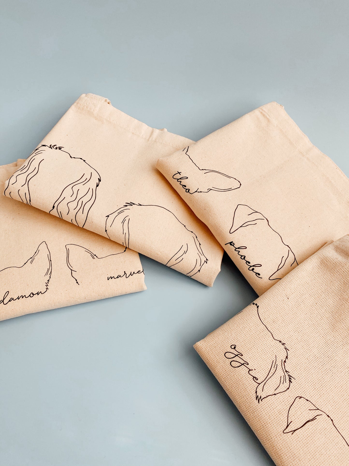 𝐶𝑢𝑠𝑡𝑜𝑚 𝐷𝑜𝑔 𝐸𝑎𝑟 𝑆𝑚𝑎𝑙𝑙 𝑇𝑜𝑡𝑒